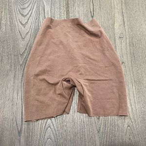 NWT Skims Sheer Sculpt Low Back Shorts Jasper - Size S